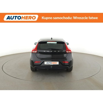 Volvo V40  Hatchback 2017,  2.0 diesel - Na sprzedaż za 39 400 zł - Warszawa - zdjęcie 6