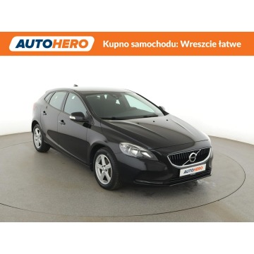 Volvo V40  Hatchback 2017,  2.0 diesel - Na sprzedaż za 39 400 zł - Warszawa - zdjęcie 10