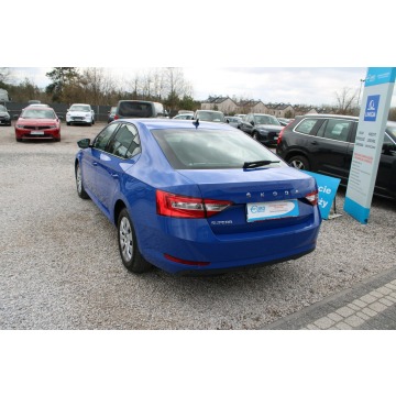 Skoda Superb  Hatchback 2021,  2.0 diesel - Na sprzedaż za 56 900 zł - Warszawa - zdjęcie 8