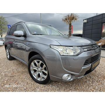 Mitsubishi Outlander  SUV 2013,  2.0 hybryda, automat - Na sprzedaż za 38 999 zł - Nowe Sójki - zdjęcie 3