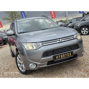 Mitsubishi Outlander  SUV 2013,  2.0 hybryda, automat - Na sprzedaż za 38 999 zł - Nowe Sójki - zdjęcie 6