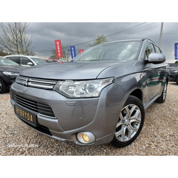 Mitsubishi Outlander  SUV 2013,  2.0 hybryda, automat - Na sprzedaż za 38 999 zł - Nowe Sójki - zdjęcie 11