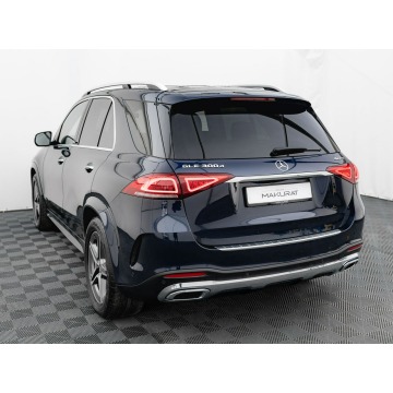Mercedes - Benz GLE-klasa  SUV 2019,  2.0 diesel, automat - Na sprzedaż za 187 810 zł - Gdańsk - zdjęcie 4