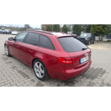 Audi A4  Kombi 2011,  2.0 - Na sprzedaż za 24 900 zł - Malutkie - zdjęcie 6