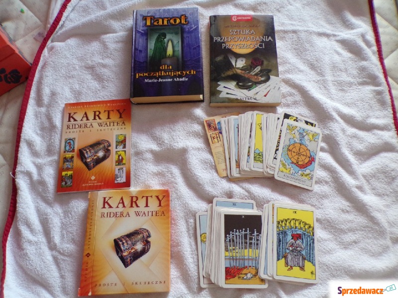 Karty Tarota dla początkujących , nowe + 3 ksiązki - Pozostałe art. hobbystyczne - Świdnik