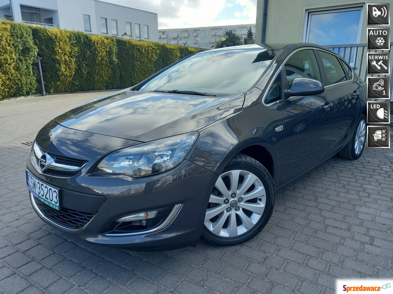 Opel Astra - Benzyna Sedan Pół...