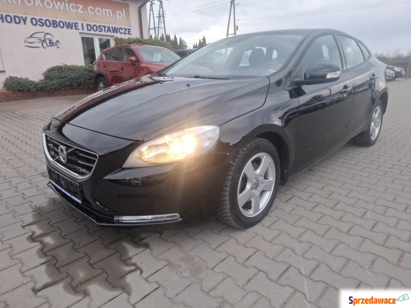 VOLVO V40 D2 2.0D SUPER STAN!