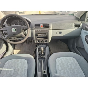 Skoda Fabia  Kombi 2003,  1.9 diesel - Na sprzedaż za 4 990,00 zł - Jacków - zdjęcie 8