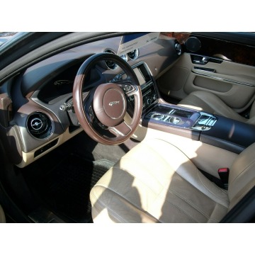 Jaguar XJ  Sedan/Limuzyna 2010,  3.0 diesel, automat - Na sprzedaż za 55 000 zł - Katowice - zdjęcie 5