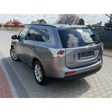Mitsubishi Outlander  SUV 2013,  2.3 diesel, automat - Na sprzedaż za 41 999 zł - Gostyń - zdjęcie 4