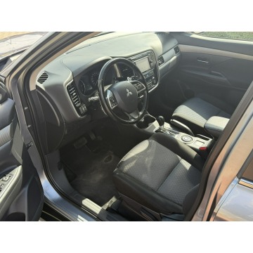 Mitsubishi Outlander  SUV 2013,  2.3 diesel, automat - Na sprzedaż za 41 999 zł - Gostyń - zdjęcie 11