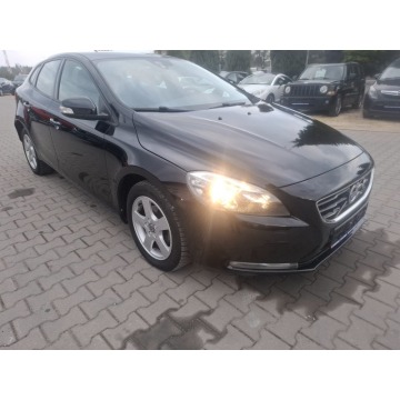 Volvo V40  Hatchback 2015,  2.0 - Na sprzedaż za 33 300 zł - Malutkie - zdjęcie 3
