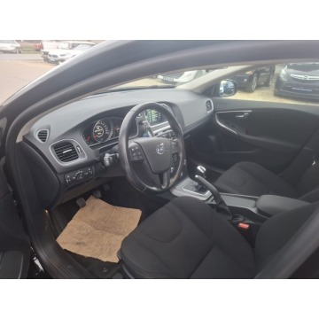 Volvo V40  Hatchback 2015,  2.0 - Na sprzedaż za 33 300 zł - Malutkie - zdjęcie 7
