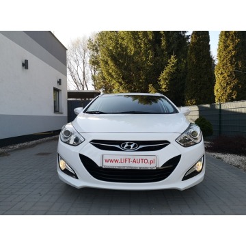 Hyundai i40 2015,  1.7 diesel, automat - Na sprzedaż za 34 900 zł - Strzegom - zdjęcie 2