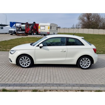 Audi A1  Hatchback 2010,  1.6 diesel - Na sprzedaż za 23 500 zł - Strobice - zdjęcie 3