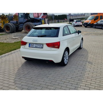 Audi A1  Hatchback 2010,  1.6 diesel - Na sprzedaż za 23 500 zł - Strobice - zdjęcie 11