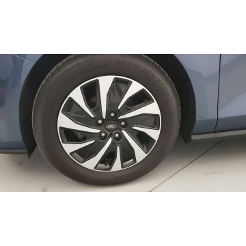 Ford Focus  Kombi 2023,  1.0 benzyna, automat - Na sprzedaż za 67 800 zł - Warszawa - zdjęcie 9