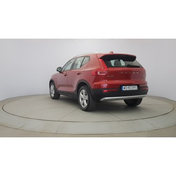 Volvo   SUV 2022,  2.0 benzyna, automat - Na sprzedaż za 93 600 zł - Warszawa - zdjęcie 5