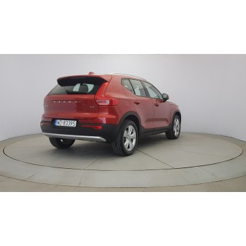 Volvo   SUV 2022,  2.0 benzyna, automat - Na sprzedaż za 93 600 zł - Warszawa - zdjęcie 7