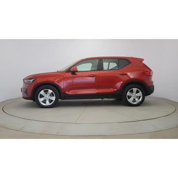 Volvo   SUV 2022,  2.0 benzyna, automat - Na sprzedaż za 93 600 zł - Warszawa - zdjęcie 4