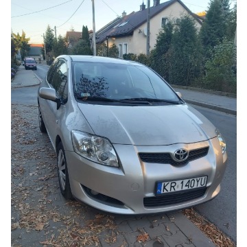 Toyota Auris  Hatchback 2007,  2.0 diesel - Na sprzedaż za 7 900,00 zł - Kraków - zdjęcie 2