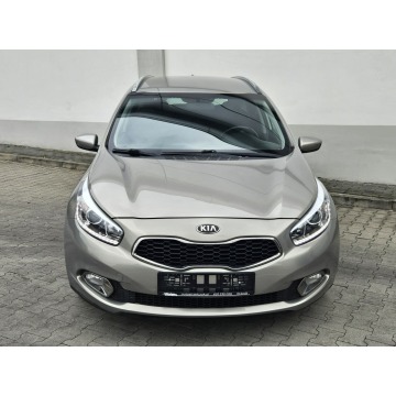 Kia Ceed 2013,  1.6 benzyna - Na sprzedaż za 29 789 zł - Rybnik - zdjęcie 2