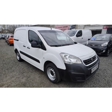 Peugeot Partner 2018,  1.6 diesel - Na sprzedaż za 19 500 zł - Szczecin - zdjęcie 2