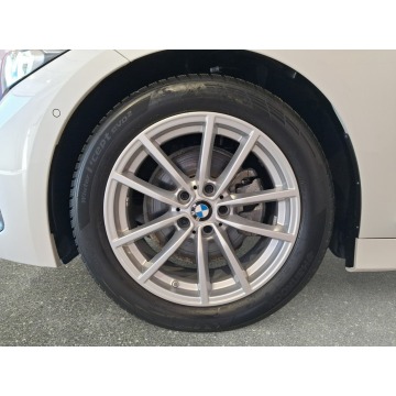 BMW Seria 3  Sedan/Limuzyna 2023,  2.0 diesel, automat - Na sprzedaż za 139 900 zł - Swarzędz - zdjęcie 10