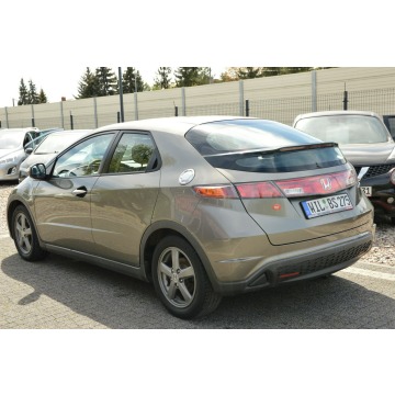 Honda Civic  Hatchback 2006,  1.3 benzyna - Na sprzedaż za 14 800 zł - Chełm - zdjęcie 11