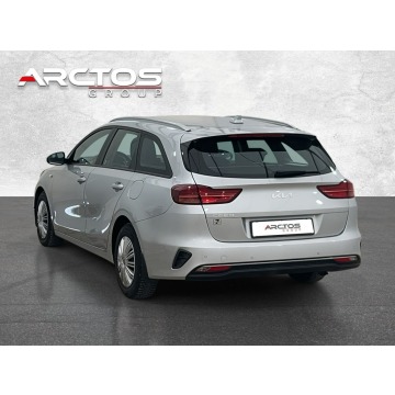 Kia Ceed  Kombi 2022,  1.5 benzyna - Na sprzedaż za 54 900 zł - Warszawa - zdjęcie 7