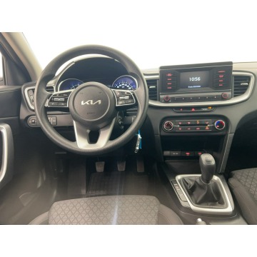 Kia Ceed  Kombi 2022,  1.5 benzyna - Na sprzedaż za 54 900 zł - Warszawa - zdjęcie 9