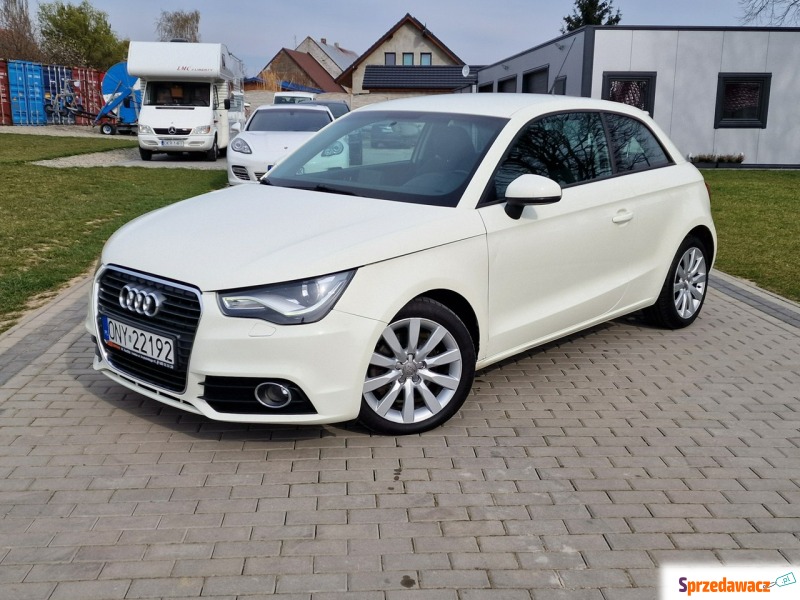 Audi A1  Hatchback 2010,  1.6 diesel - Na sprzedaż za 23 500 zł - Strobice