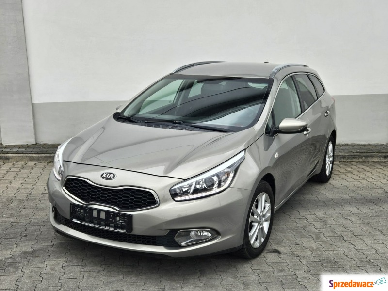 Kia Ceed 2013,  1.6 benzyna - Na sprzedaż za 29 789 zł - Rybnik