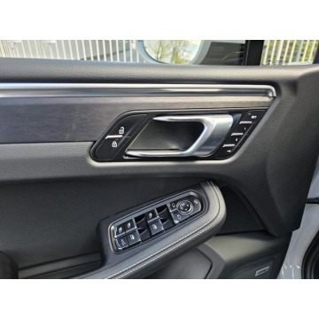 Porsche Macan  Terenowy 2022,  2.9 benzyna, automat - Na sprzedaż za 299 000 zł - Warszawa - zdjęcie 7