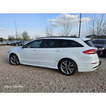 Ford Mondeo 2018,  2.0 diesel, automat - Na sprzedaż za 53 999 zł - Nowe Sójki - zdjęcie 9