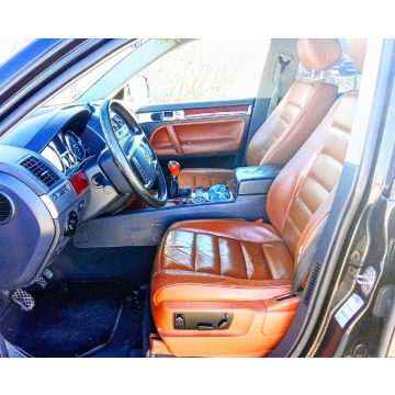 Volkswagen Touareg  Terenowy 2004,  2.5 diesel - Na sprzedaż za 17 000 zł - Dzierżoniów - zdjęcie 5