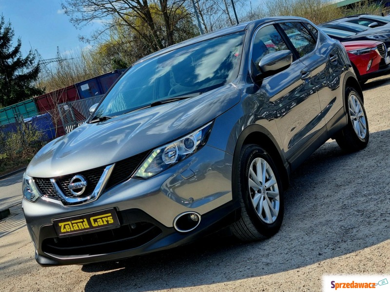 Nissan Qashqai  SUV 2015,  1.2 benzyna - Na sprzedaż za 34 900 zł - Szczecin