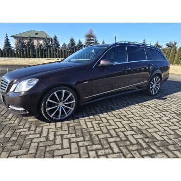 Mercedes - Benz E-klasa 2010,  2.0 benzyna, automat - Na sprzedaż za 29 900 zł - Kutno - zdjęcie 6
