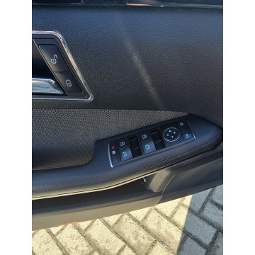 Mercedes - Benz E-klasa 2010,  2.0 benzyna, automat - Na sprzedaż za 29 900 zł - Kutno - zdjęcie 12