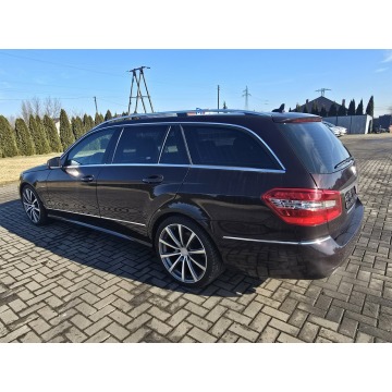 Mercedes - Benz E-klasa 2010,  2.0 benzyna, automat - Na sprzedaż za 29 900 zł - Kutno - zdjęcie 10