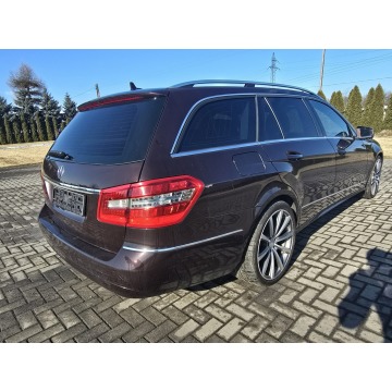 Mercedes - Benz E-klasa 2010,  2.0 benzyna, automat - Na sprzedaż za 29 900 zł - Kutno - zdjęcie 9