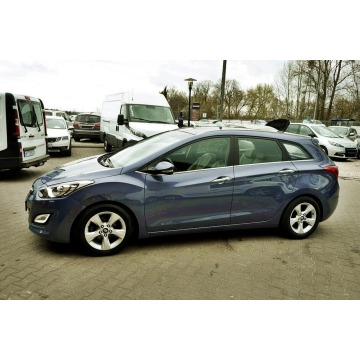 Hyundai i30  Kombi 2012,  1.6 diesel - Na sprzedaż za 23 700 zł - Płock - zdjęcie 8