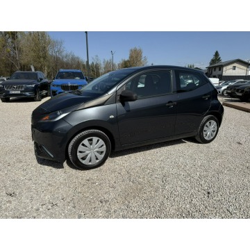 Toyota Aygo  Hatchback 2014,  1.0 benzyna - Na sprzedaż za 26 800 zł - Pęcice - zdjęcie 3