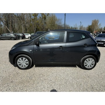 Toyota Aygo  Hatchback 2014,  1.0 benzyna - Na sprzedaż za 26 800 zł - Pęcice - zdjęcie 5