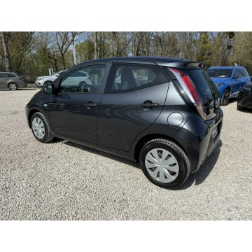 Toyota Aygo  Hatchback 2014,  1.0 benzyna - Na sprzedaż za 26 800 zł - Pęcice - zdjęcie 7