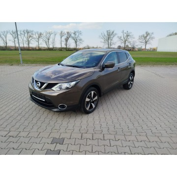 Nissan Qashqai - 1.6 , bardzo mały przebieg