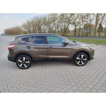 Nissan Qashqai  SUV 2016,  1.6 benzyna - Na sprzedaż za 63 900 zł - Jarocin - zdjęcie 8