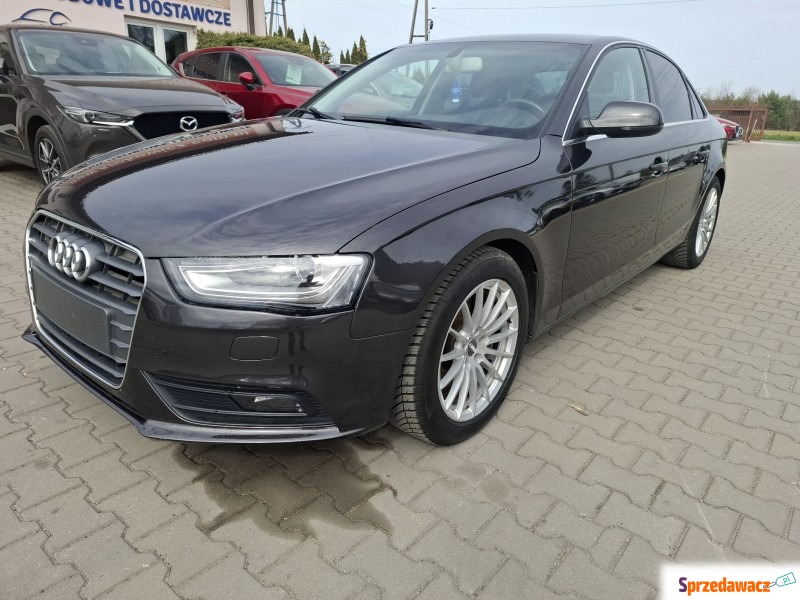 Audi A4  Sedan/Limuzyna 2013,  1.8 - Na sprzedaż za 33 800 zł - Malutkie
