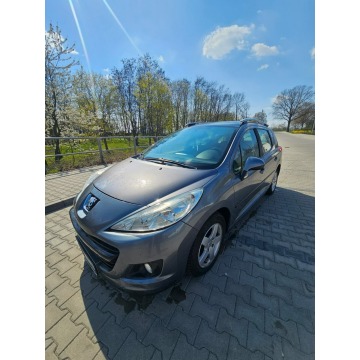 Peugeot 207 2010,  1.6 diesel - Na sprzedaż za 8 800,00 zł - Głogów - zdjęcie 3
