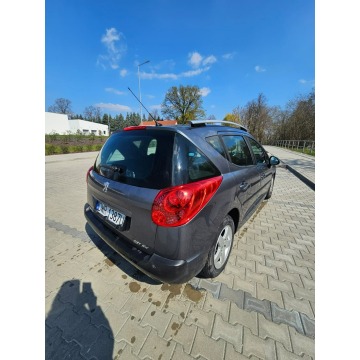 Peugeot 207 2010,  1.6 diesel - Na sprzedaż za 8 800,00 zł - Głogów - zdjęcie 2